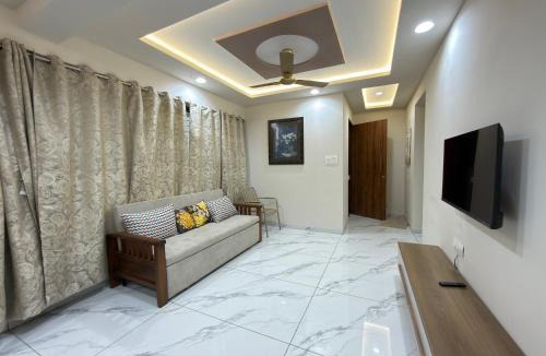 Kolhapur Apartment | Devttis Homestay 2BHK Tarabai Park Near Rankala Lake