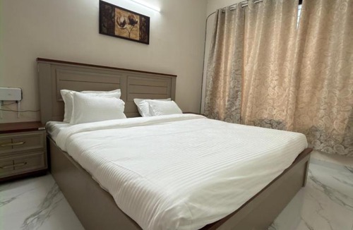 Kolhapur Apartment | Devttis Homestay 2BHK Tarabai Park Near Rankala Lake