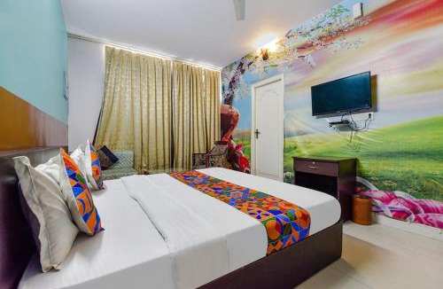 Malviya Nagar Hotel | DG Hotel Green Vista