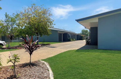 Emerald Apartment | Direct Collective - Villas on Rivergum