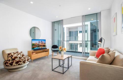 Doncaster Apartment | Doncaster Nook - Cosy Comfort with Heated Pool