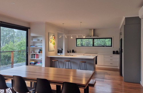 Warburton House | Donna View Warburton - cosy family home minutes to world class MTB trails & more
