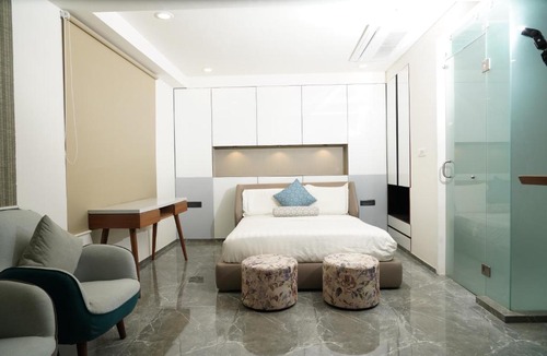 Thaltej Apartment | Ebony Residency