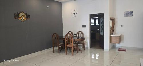 Chottanikkara Apartment | Elamkulam Penthouse -Homely feel