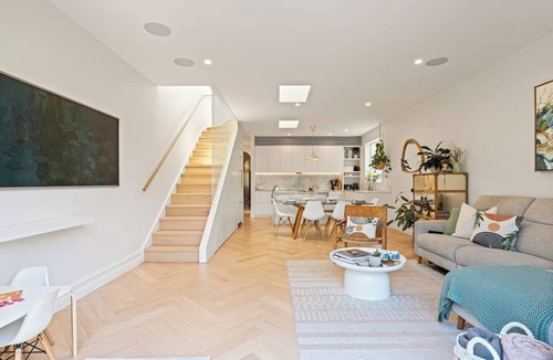 Crows Nest House | Elegant Family Home with Garden Oasis