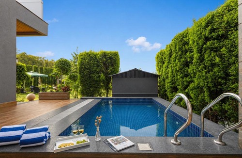 Bail Parao Villa | ELIVAAS Signature Aranya Library Villas With Private Pool, Sit-out Area, Common Lounge & Garden With Forest Views