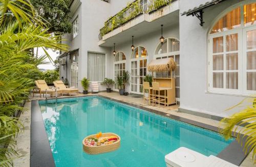 Gauravaddo Villa | ELIVAAS Signature Casa Ritzy Mediterranean 5 BHK Hideaway with Pool near Popular Beaches