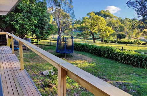 Woori Yallock Cottage | Entire guest house in Woori Yallock, Australia