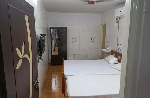 Manali Hotel | Everest Lodge