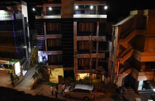 Tiruchirappalli Hotel | EVEREST PARK RESIDENCY