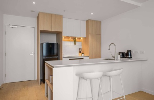 Moonee Ponds Apartment | Executive Designer Dreaming Home with All you need