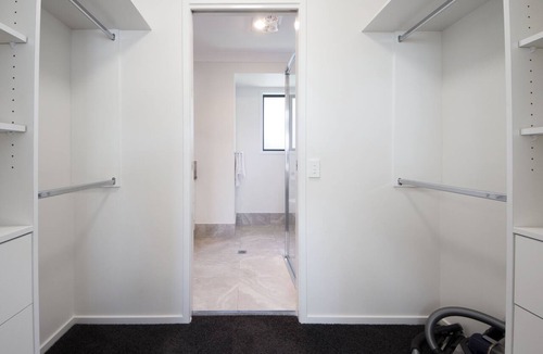 Bundamba House | Executive Home Accomodation