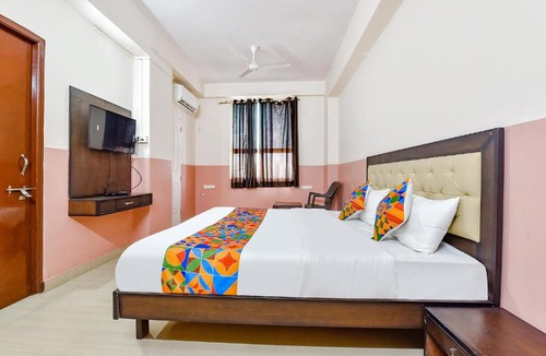 Udaipur Hotel | FabExpress Konark