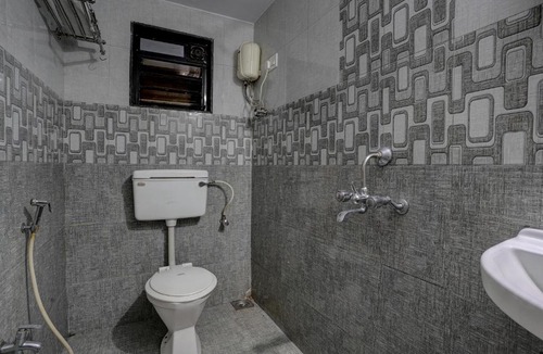 Vashi Hotel | FabExpress Sarang Heritage