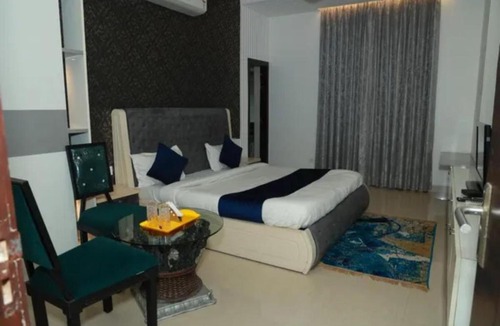 IMT Manesar House | FabHotel Aravali Residency
