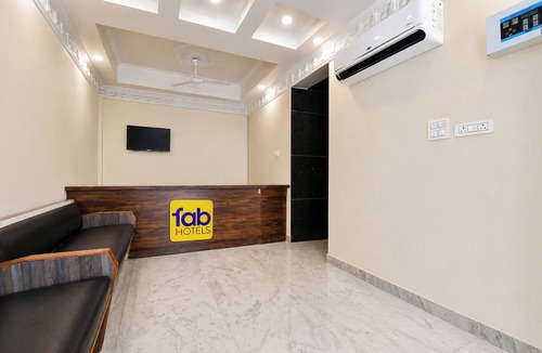 Malviya Nagar Hotel | FabHotel Deep, Near Jawahar Circle - Patrika Gate