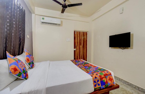Kharadi Hotel | FabHotel Dream Sky