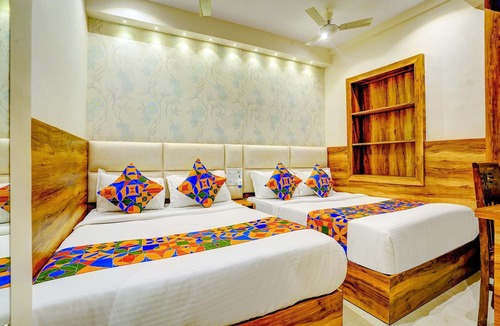 Prabhadevi Hotel | Fabhotel Indore Palace