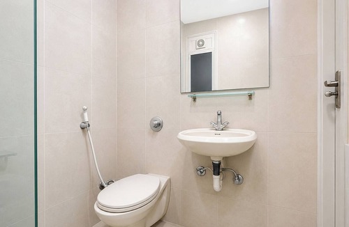 Karol Bagh Hotel | FabHotel Karol Bagh Residency - Nr. Karol Bagh Market