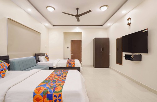 Jayanagar Hotel | FabHotel Maark Inn - Tilak Nagar, Jayanagar