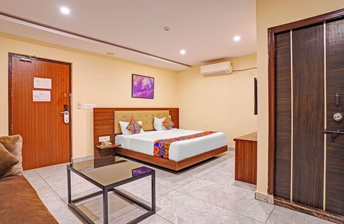 Bommasandra Hotel | FabHotel Millennials - Jigani