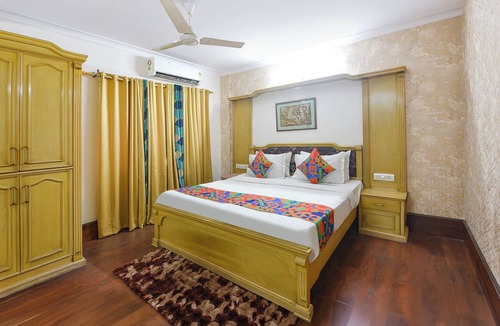 Safdarjung Enclave Hotel | Fabhotel New Empire