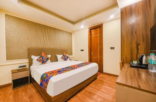 Dwarka Hotel | FabHotel Prime Blest Park Near Yashobhoomi Convention Centre