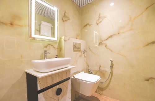 Patel Nagar Hotel | FabHotel Ramhan - Nr. Patel Nagar Metro