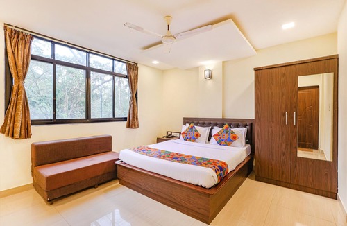 Candolim Hotel | Fabhotel Shalom Indus Residency