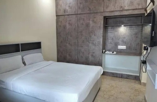 Tumkur Hotel | Fabhotel Shrinidhi Comfort