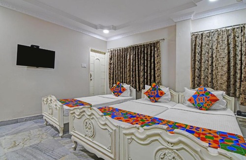 Taltala Hotel | FabHotel Wellesley