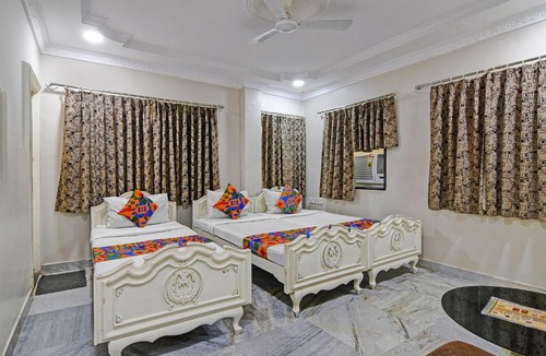 Taltala Hotel | FabHotel Wellesley