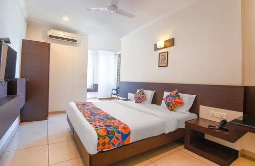 Uttukuli Hotel | Fabhotel White Clouds