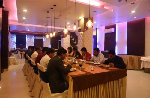 Karol Bagh Hotel | FabHotel Yug Villa