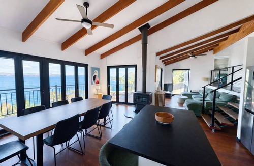 Primrose Sands House | Family friendly beachfront home located between Hobart and Port Arthur