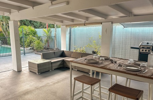 Yorkeys Knob House | Family friendly, coastal, long term stay, with pool in Cairns Northern Beaches!