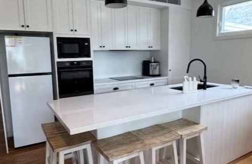 Lake Conjola House | Family Getaway By The Lake