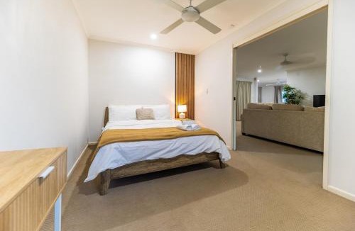 Mount Warren Park Apartment | Family Stay In Mount Warren Park Walk To Parks