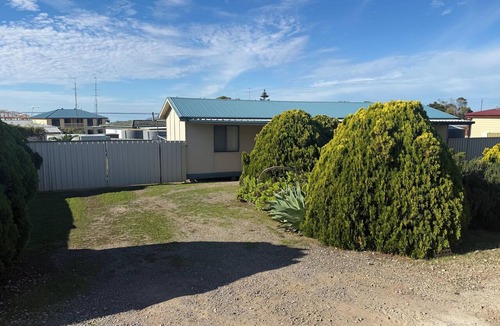 Para Wurlie House | Flahertys Retreat - Close to beach! Dog friendly! LINEN PROVIDED!