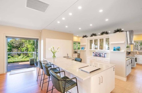 Jamberoo House | Flametrees - Serene luxury home with tranquil views on mountain tops