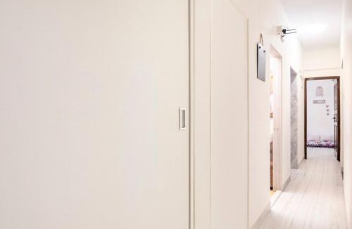 Santacruz West Apartment | Flat near FoodSquare in Santacruz