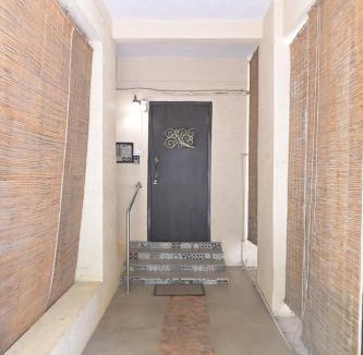 Santacruz West Apartment | Flat near FoodSquare in Santacruz