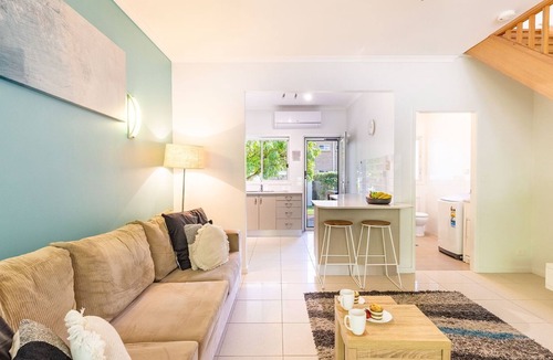 Shoal Bay House | Florida, 1/5 Lillian Street - 2 min walk to beach, shops & restaurants