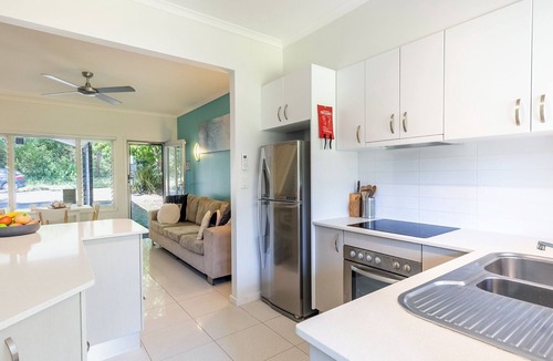 Shoal Bay House | Florida, 1/5 Lillian Street - 2 min walk to beach, shops & restaurants