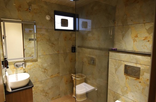 Lachhmangarh Hotel | Fort View Palace