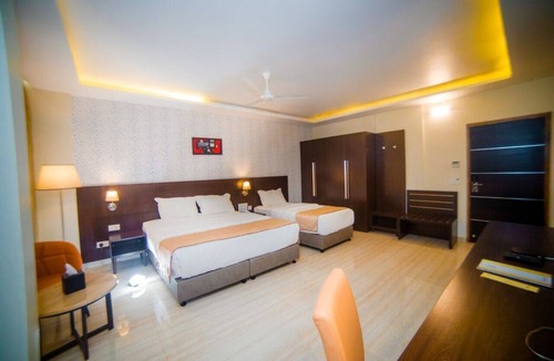 Saligrama Hotel | Fortune Plaza hotel