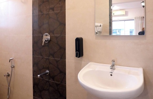 Kandivali East Hotel | Gagal Home - Apartments Suite