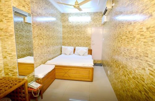 Maharana Pratap Nagar Hotel | Ganpati Hotel