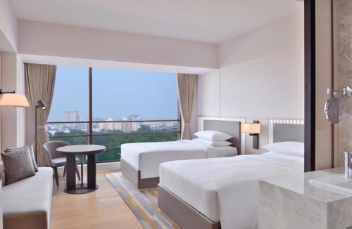 Thaltej Hotel | Gateway Ahmedabad Sindhu Bhavan