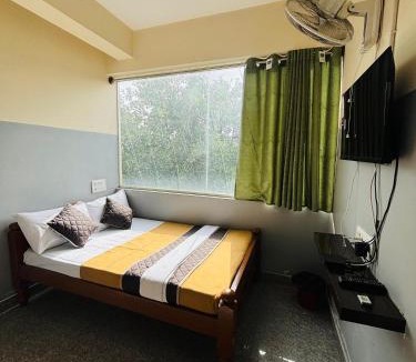 Khattalwada Hotel | Gc Residency &Rooms